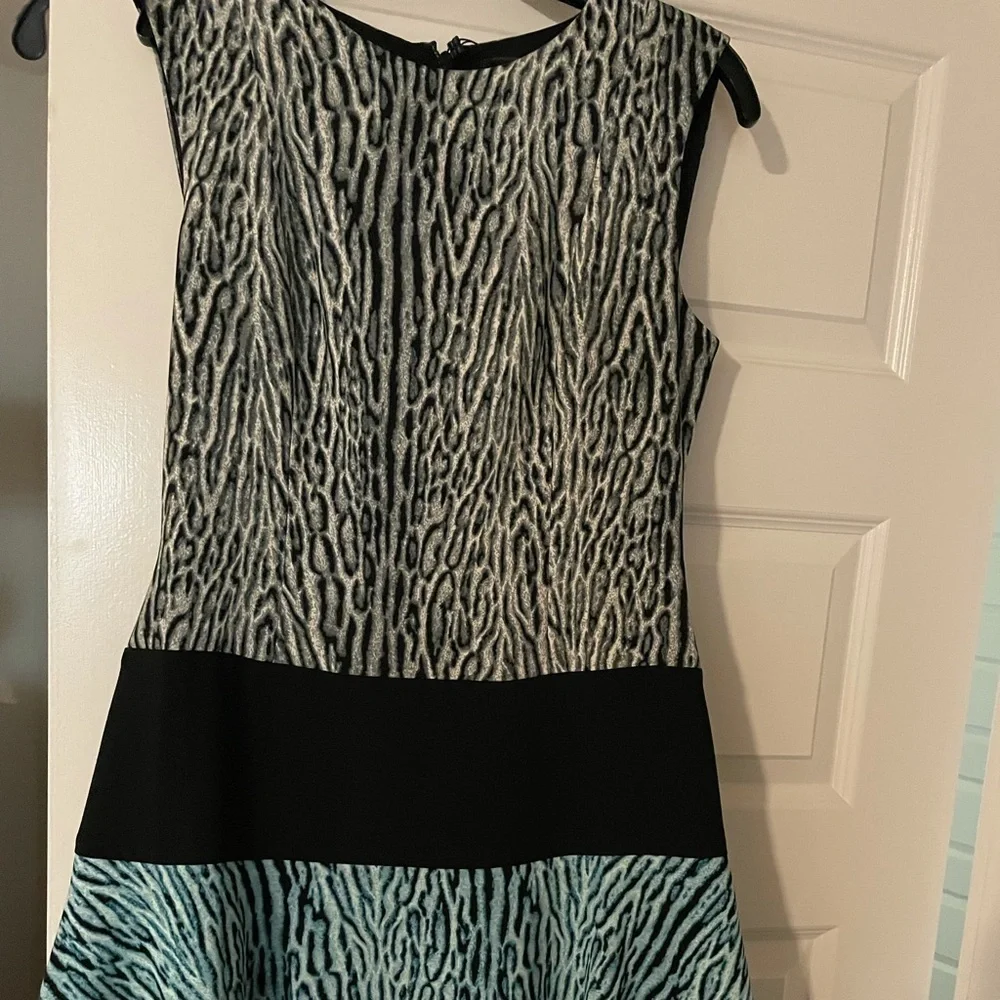 BCBGMaxAzria bcbg max